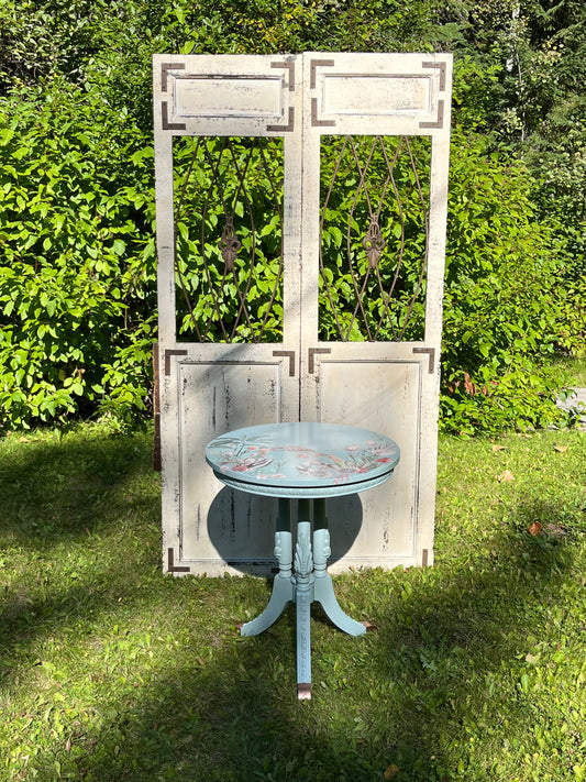 Tropical Bliss Accent Table