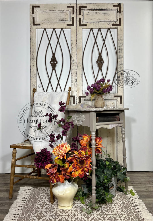 Old World Side/Accent Table